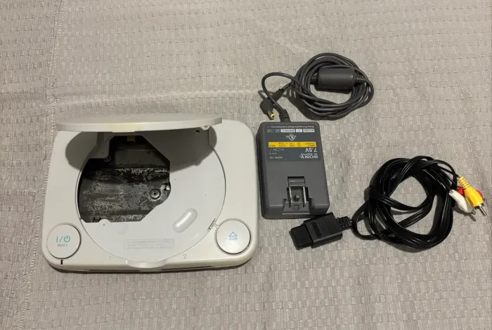 Ps One (PlayStation 1) leia a descrição 