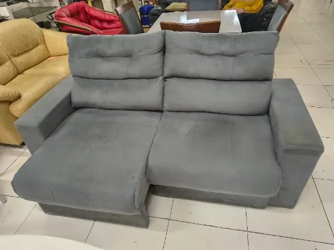Sofá Retrátil e Reclinável