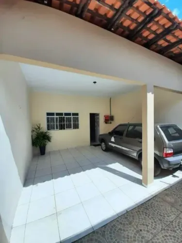 1 Casa Bem Cuidada Próxima a Comércio
