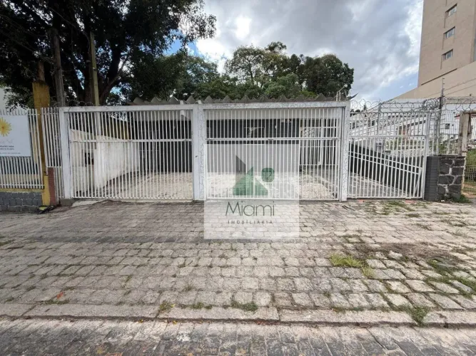 Casa à venda, 450 m² por R$ 2.500.000,00 - Centro Cívico - Curitiba/PR