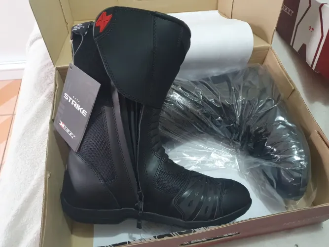 Bota Texx Strike V2 Couro motociclista