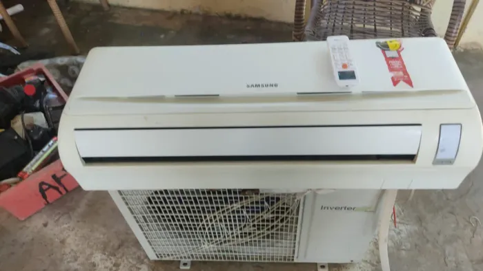 Vende-se ar-condicionado Samsung de 9000 BTUs 