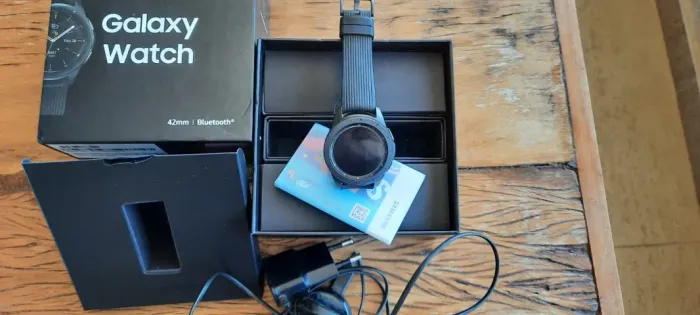 Samsung Galaxy Watch (42mm | Bluetooth) Cor Preta - Não Liga (Usado)
