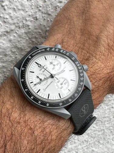 Omega x Swatch 1965 novo com nota fiscal