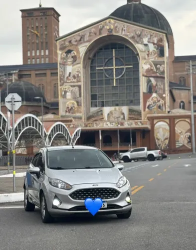 Ford Fiesta SEL 1.6 16V Flex Mec. 5P 2018