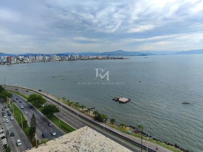 COBERTURA DUPLEX FRENTE MAR | BEIRA-MAR NORTE  FLORIANÓPOLIS