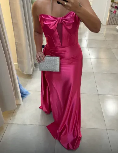 Vestido de festa Rosa Pink, sofisticado.