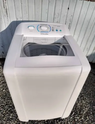 VENDO MÁQUINA DE LAVAR ELECTROLUX 12KG LAVA EDREDOM