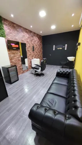 Passo ponto barbearia completa (aceito carro na troca + volta minha)