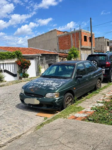 Retirada de peças escort zetec 1.6 8v