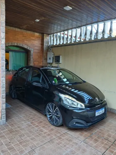 Peugeot 208 GT turbo 230cv 