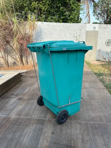 Lixeira 240L com Rodas - Qualidade/Durabilidade