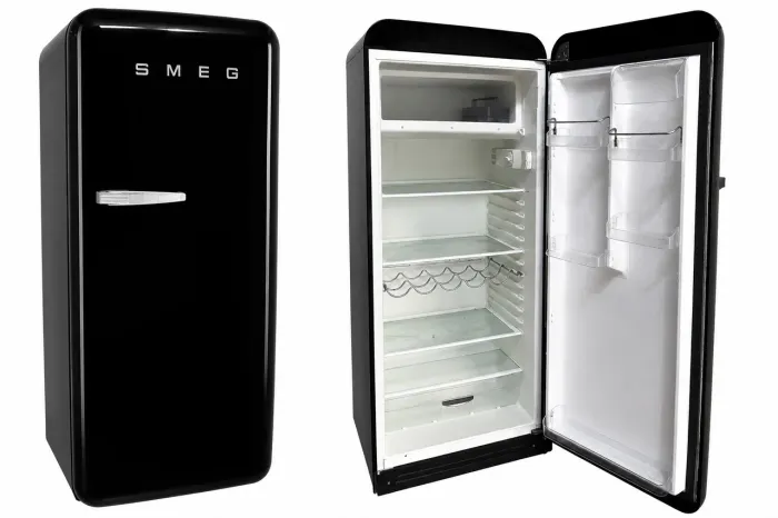 Geladeira Retrô SMEG Preta Original - Funcionando perfeitamente 