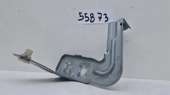 Suporte Do Paralama Lado Esquerdo Bmw 135m 2013 Azul