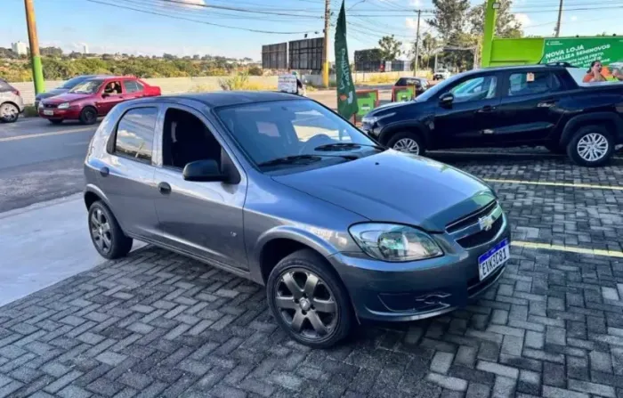 Chevrolet Celta Life/ LS 1.0 MPFI 8V Flexpower 5P 2012