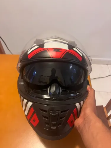 Capacete