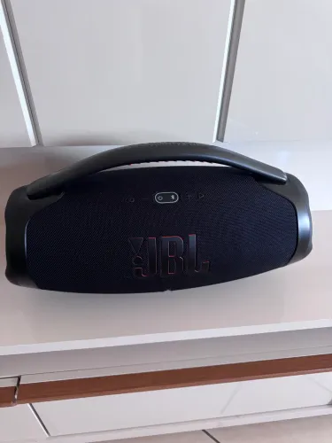 JBL bombox 3