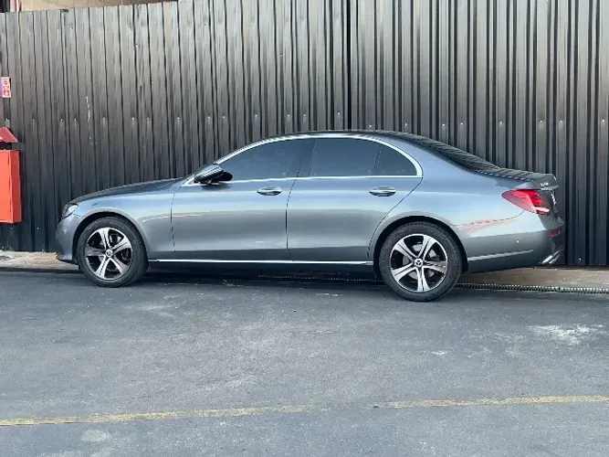 Mercedes-Benz E-250 CGI Avantgarde 2.0 TB 211cv Aut. 2017