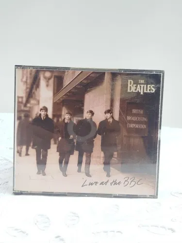 Cd duplo Beatles .