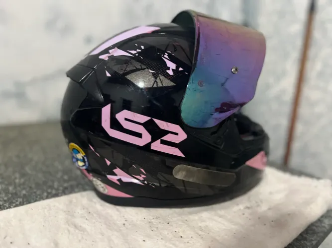 Capacete LS2 feminino TAM 58
