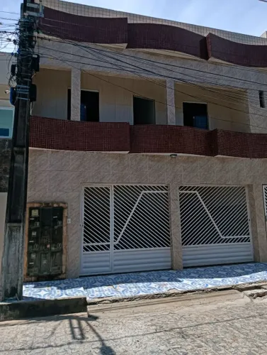 Alugo excelente casa no condomínio residencial mangabeiras-Farolandia