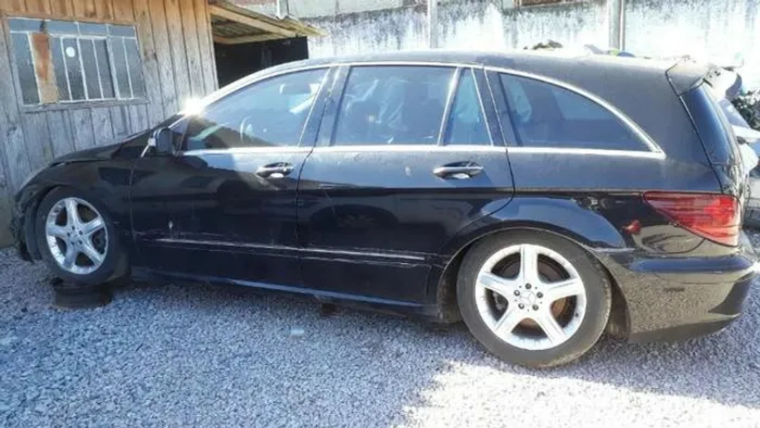 Sucata Mercedes R500 5.0 V8 2007 Retirada De Peças