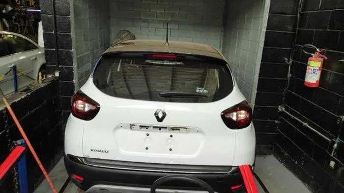 Sucatás Renault Captur 2020 para retirada de peças