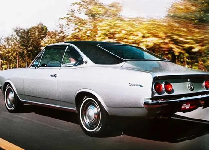 Revista Quatro Rodas - Opala Comodoro 1976