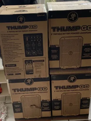 Caixa De Som Mackie Thump Go8 Bluetooth Bateria Recarregavel