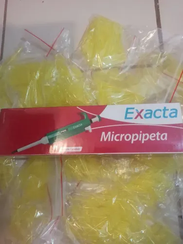 Micropipeta Exacta + Ponteiras 