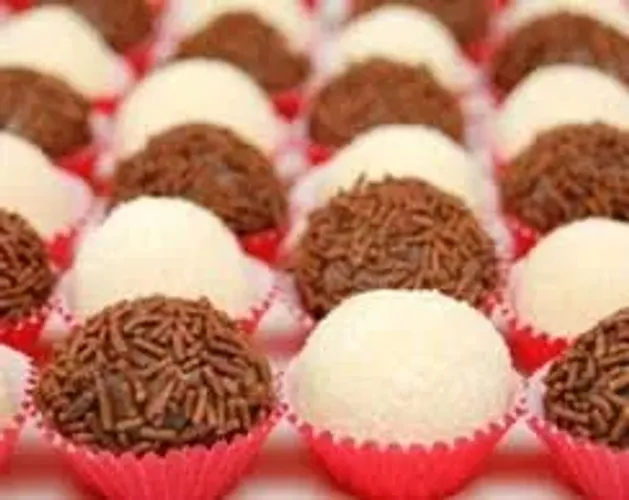 Brigadeiros/ docinhos e trufas