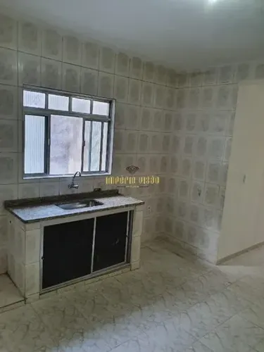 2 casas e 1 salão a venda no bairro Jardim Juliana - Ferraz de Vasconcelos-SP.