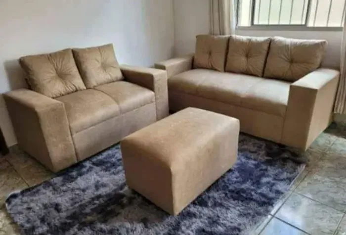 Conjunto 2 e 3 lugares mais puf NOVO
