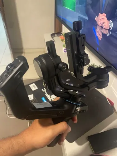 ESTABILIZADOR DE CÂMERA 