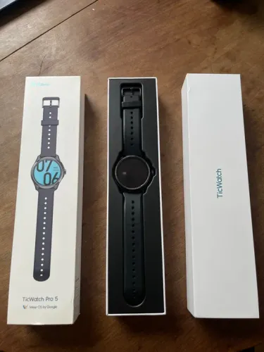 TicWatch Pro 5 - Smartwatch Wear OS by Google