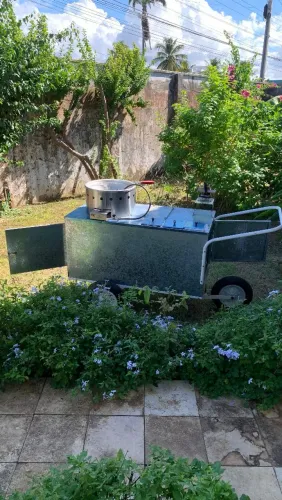 Carrinho de lanche novo( Único dono). Aceito cartão.