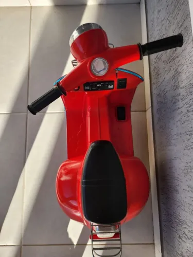 Vendo moto elétrica infantil Bandeirantes