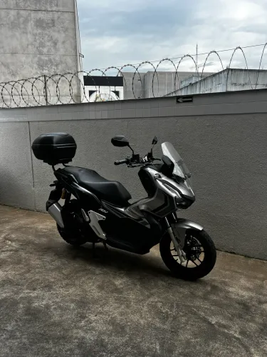 Honda ADV 150 ABS 23/2023 15.500km revisões em CC 