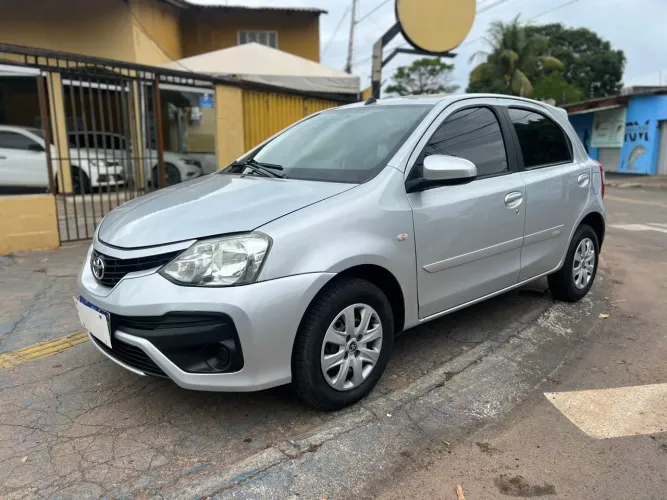 TOYOTA ETIOS X 1.3 2017/2018