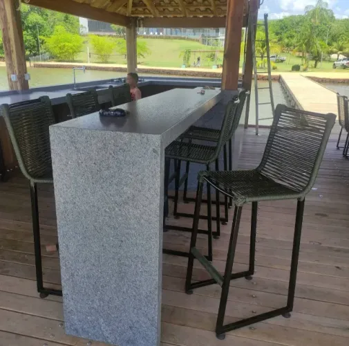 Banqueta premium personalizada (unidade)