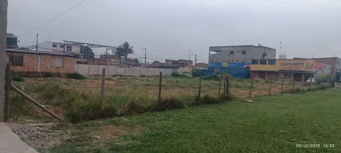 Imóvel para venda tem 216 metros quadrados em Santa Maria - Brasília - DF