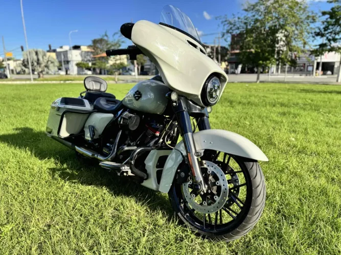 Harley-davidson Cvo street glide flhxse 2020