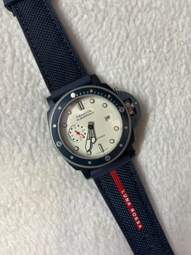 Relógio Panerai Submersible Luna Rossa Automático