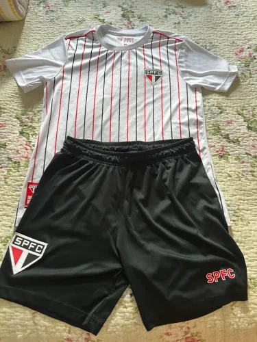 Conjunto Uniforme do São Paulo juvenil 