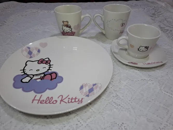 KIT PORCELANA HELLO KITTY edição limitada
