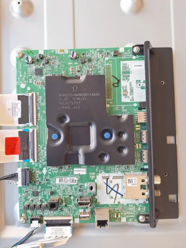 Placa principal TV LG NanoCell NANO77 65" 4K