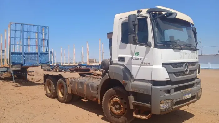 Caminhao MB Axor 3344 6X4 2023 