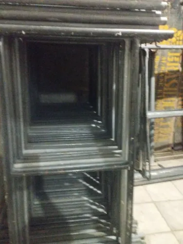 Andaime tábuas escora barrotes r$5,00 betoneira e etc 