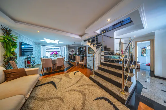 GranVille - Casa de Alto Padrão em Condomínio Estilo Vilarejo Europeu em São Paulo