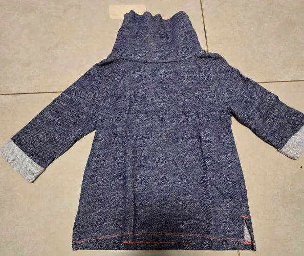 Blusa de Moletom Infantil Gap - Tamanho 4 / 5 anos